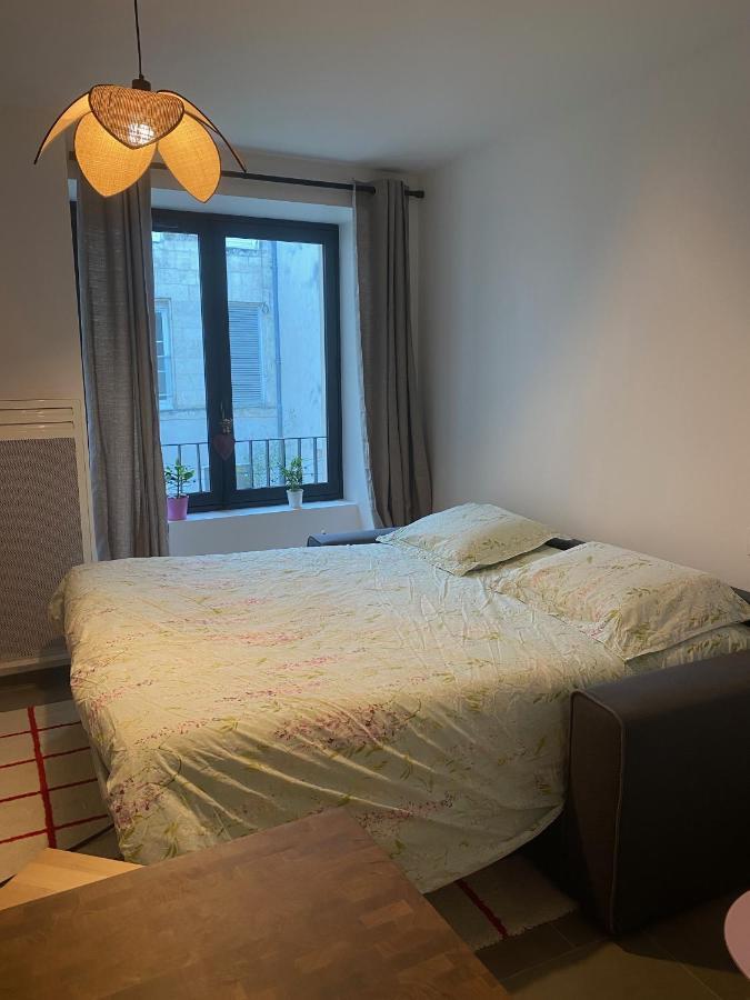 Joli Petit Nid Douillet En Centre Ville La Rochelle  Exterior photo